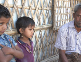 قصّة بَدار: أب لاجئ من الروهينغا يحلم بمستقبل أفضل لأطفاله